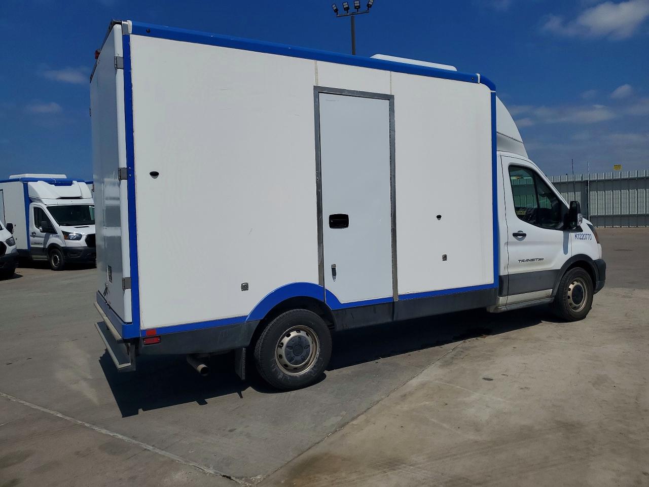 Ford Transit T-350