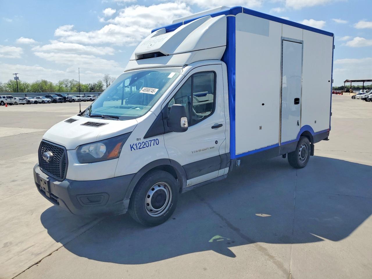 Salvage Ford Transit Image