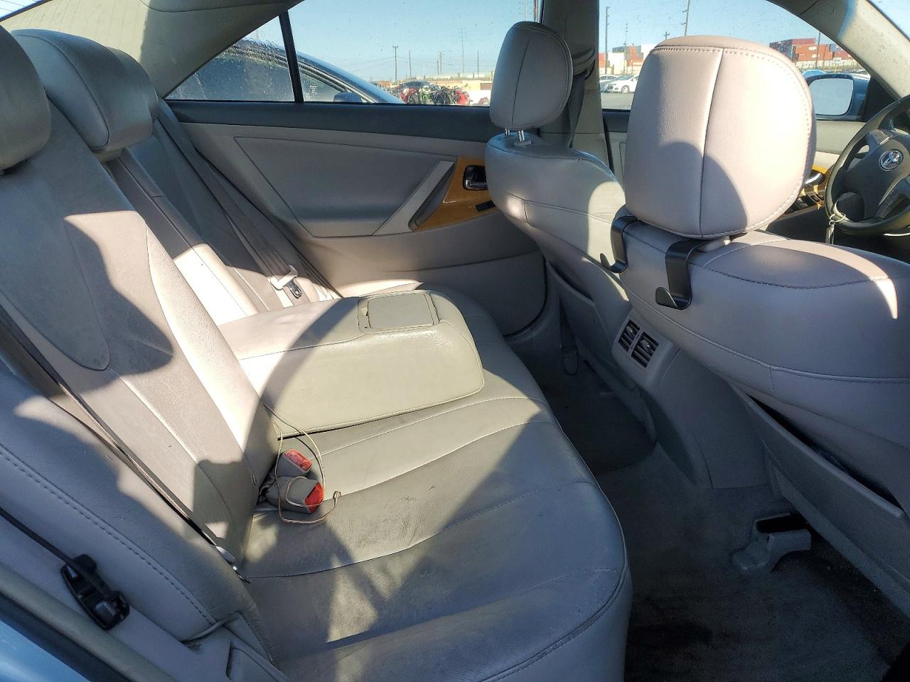 Toyota Camry Xle V6
