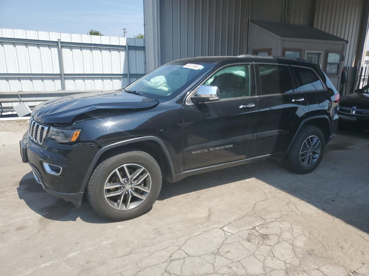Salvage Jeep Grand Cherokee Image