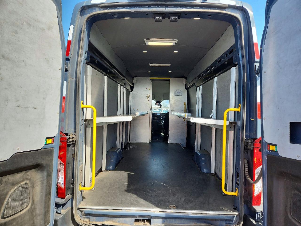 Ford Transit T-250