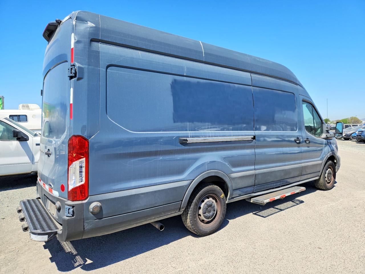 Ford Transit T-250