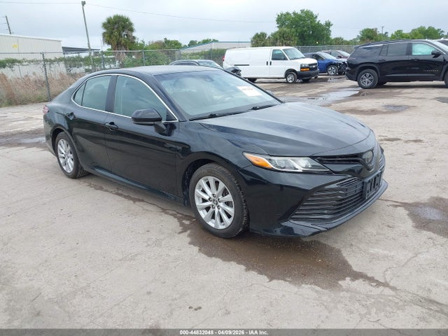 Salvage Toyota Camry Image