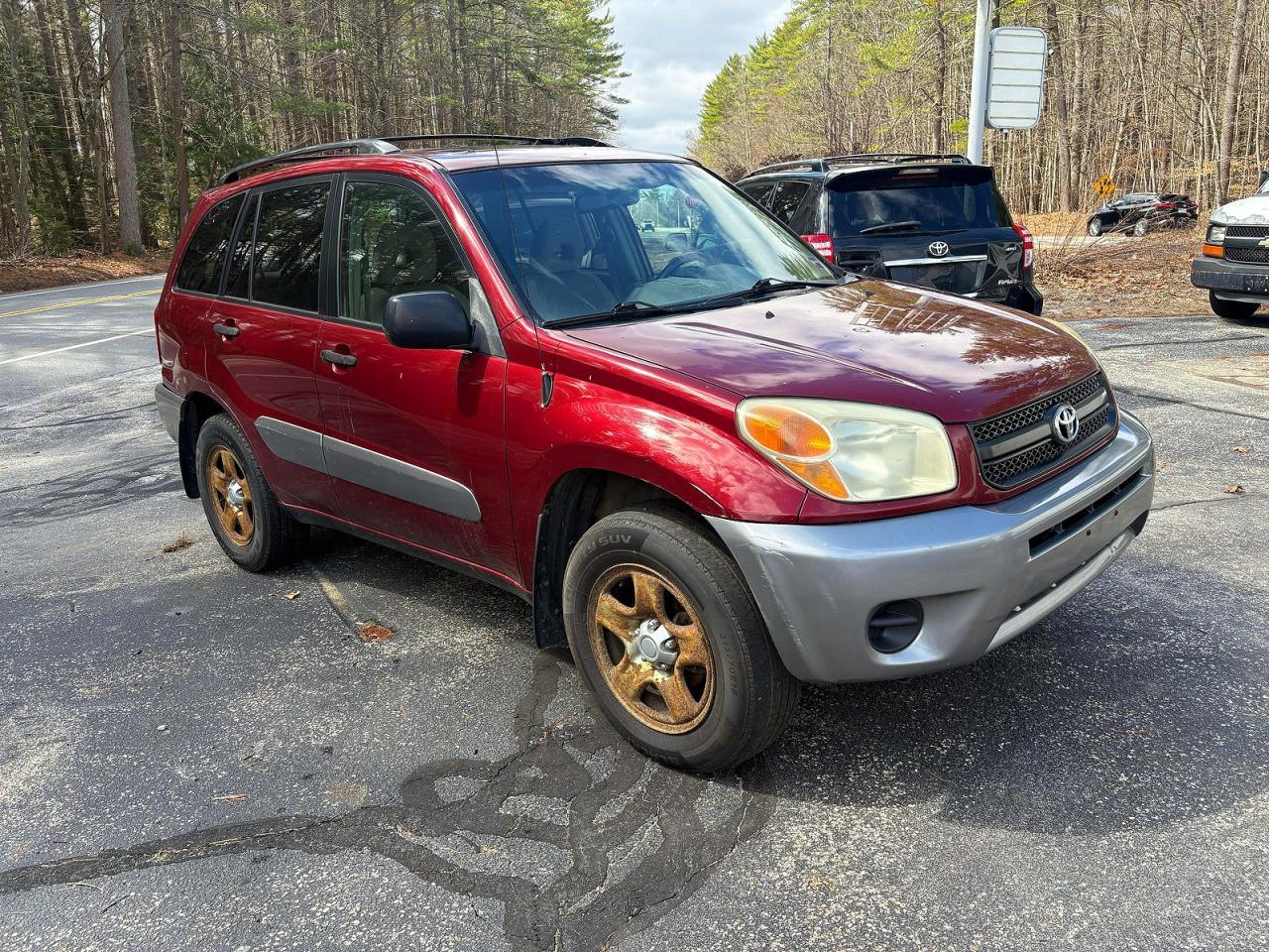 Salvage Toyota RAV4 Image