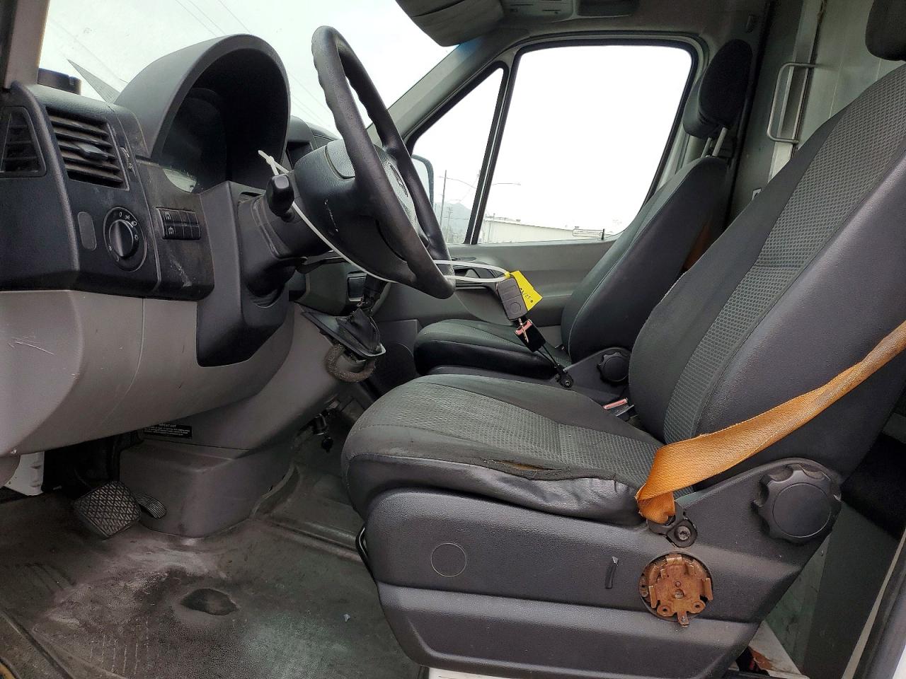 Mercedes-Benz Sprinter 2500