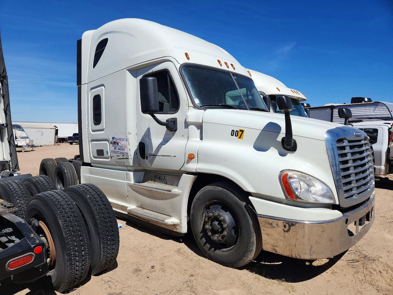 Salvage Freightliner Cascadia 125 Image