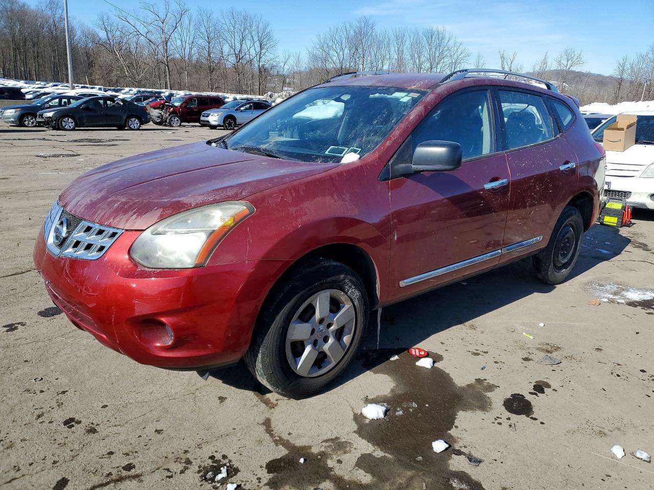 Salvage Nissan Rogue Image