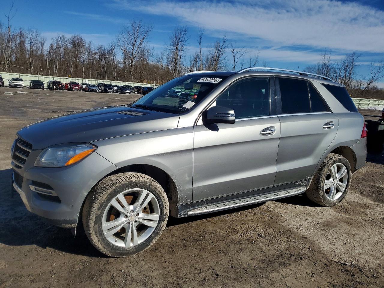 Salvage Mercedes-Benz M-Class Image