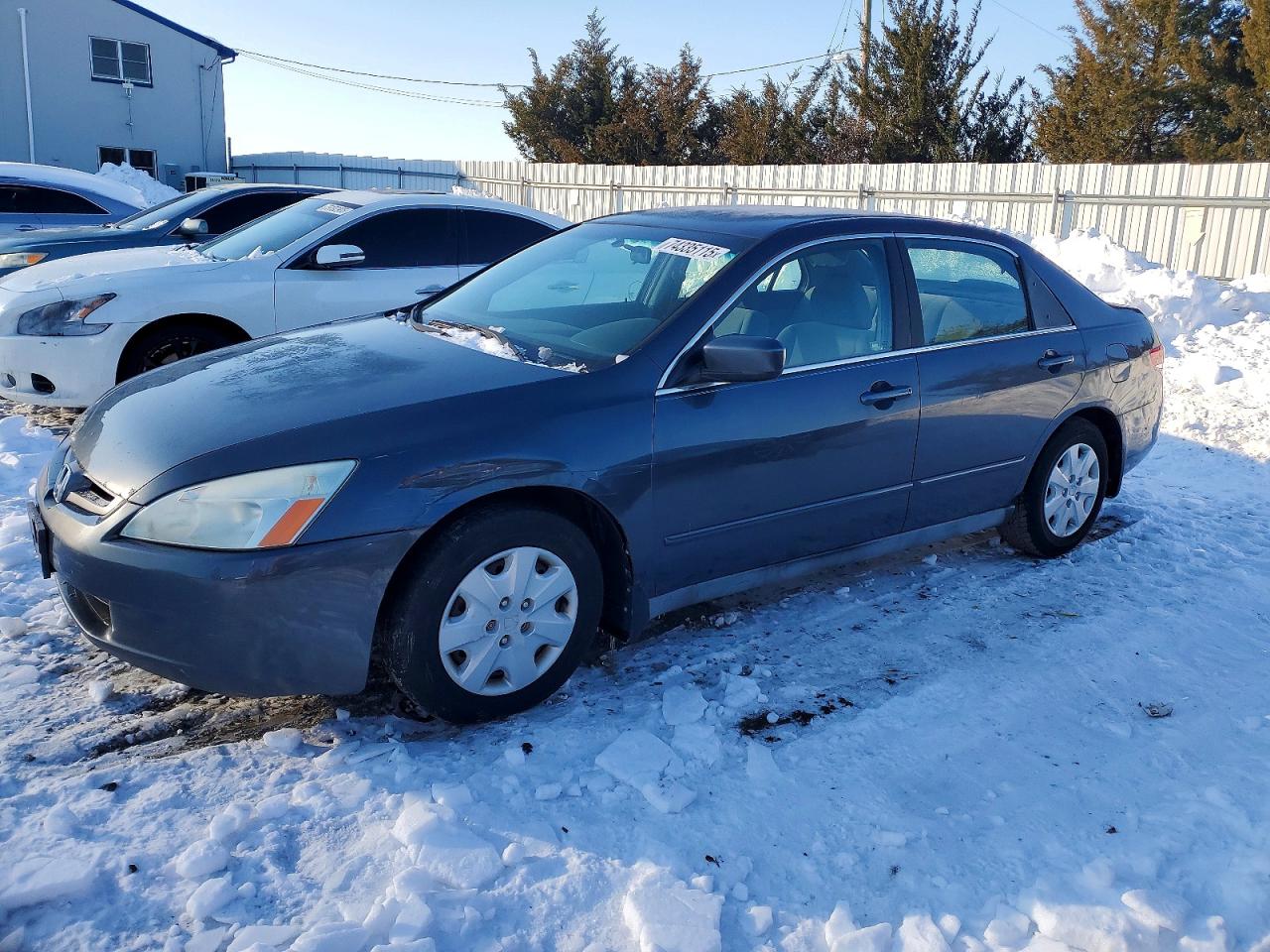 Salvage Honda Accord Image