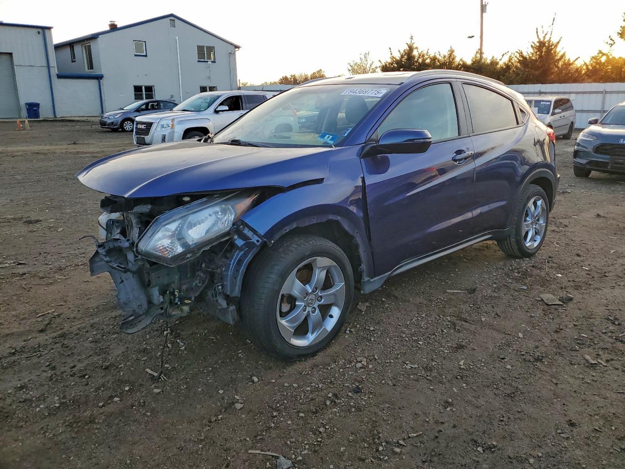 Salvage Honda HR-V Image
