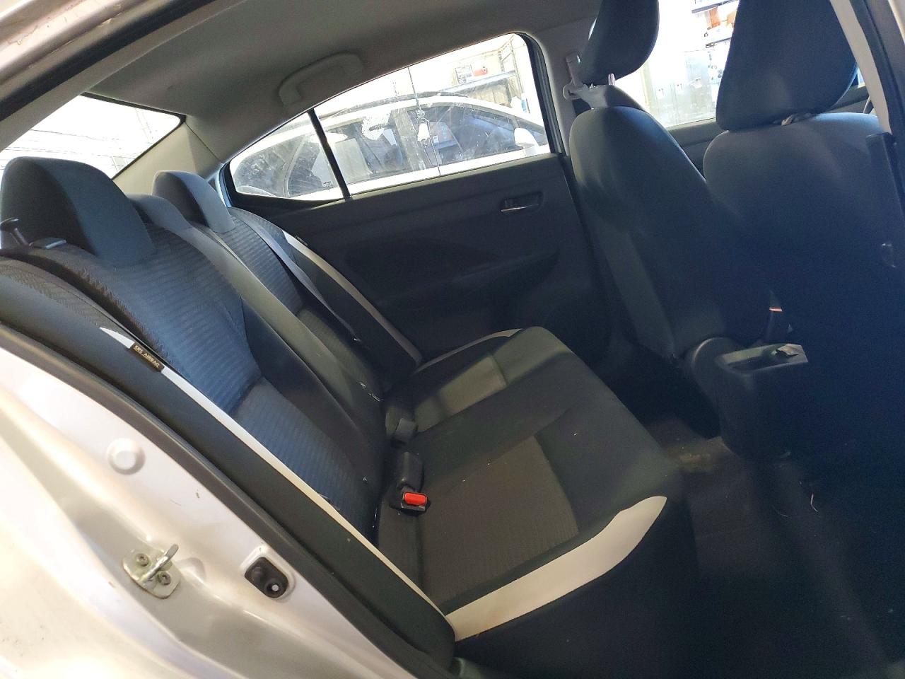 Nissan Versa Sv