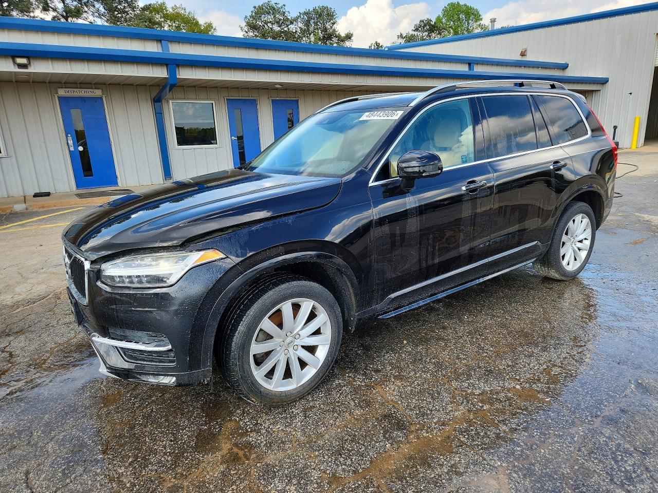Salvage Volvo XC90 Image