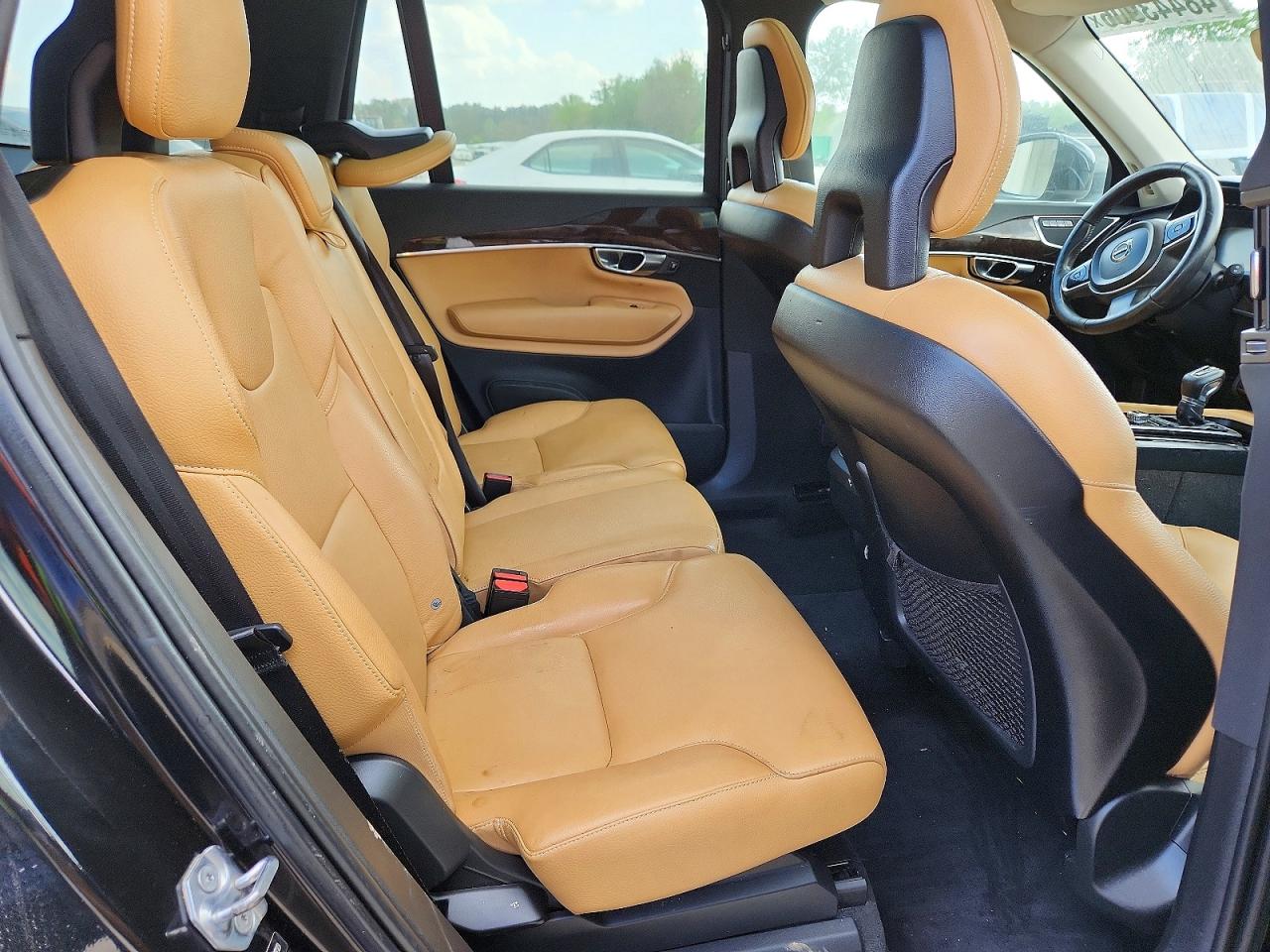 Volvo XC90 T6