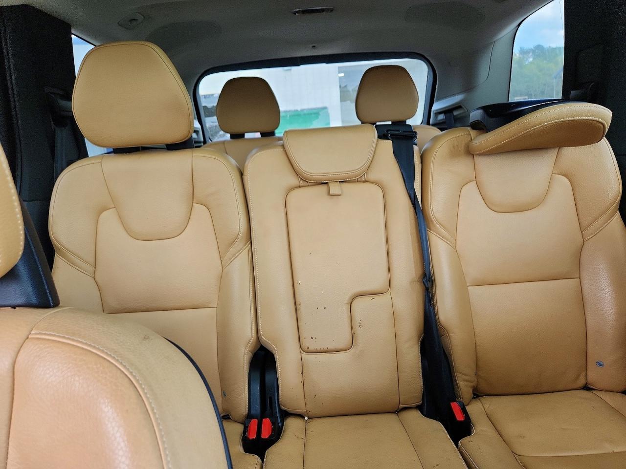 Volvo XC90 T6