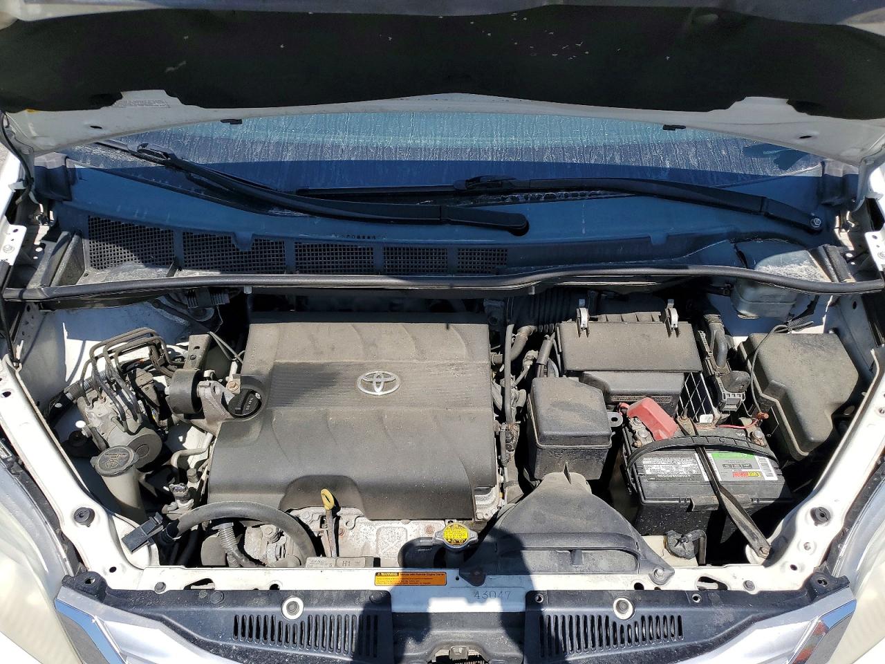Toyota Sienna Limited 7-passenger