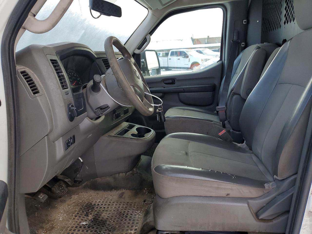 Nissan Nv 2500