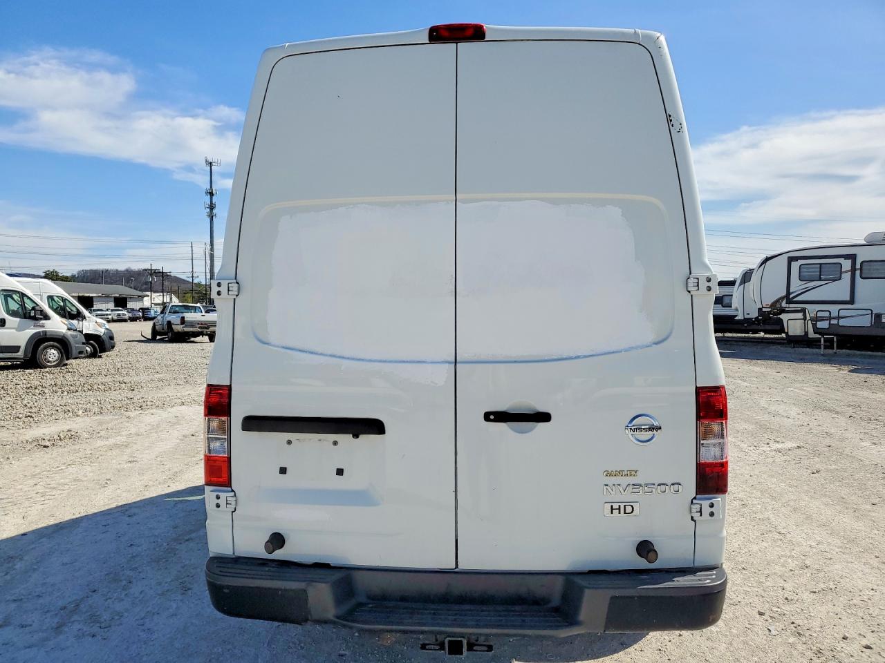 Nissan Nv 2500