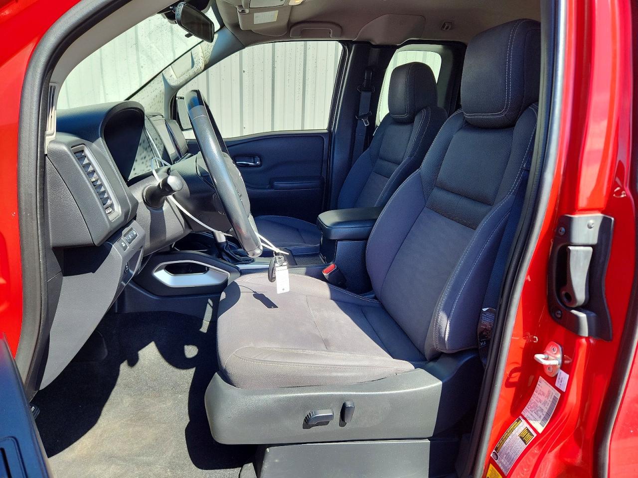 Nissan Frontier Sv