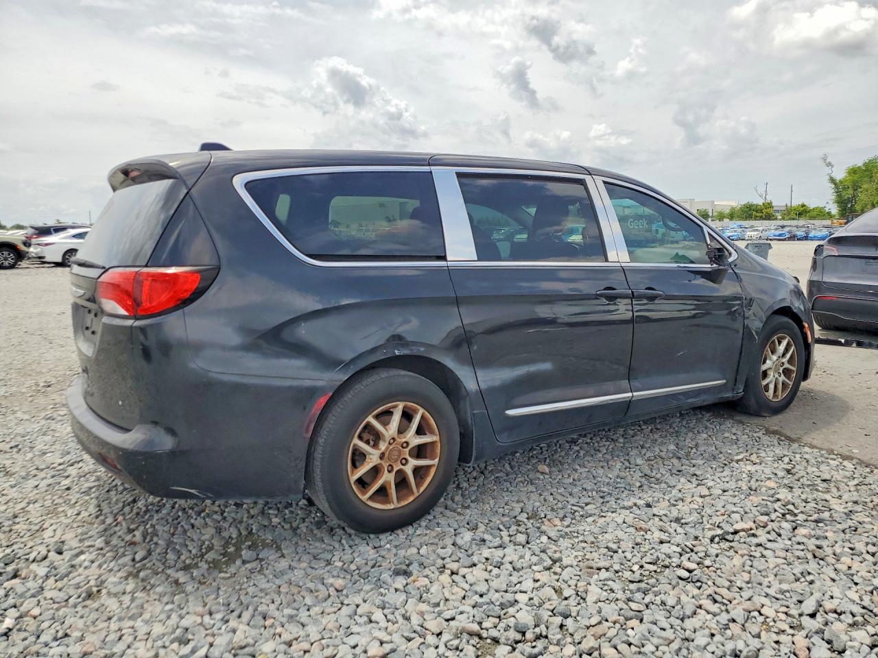 Chrysler Pacifica Lx