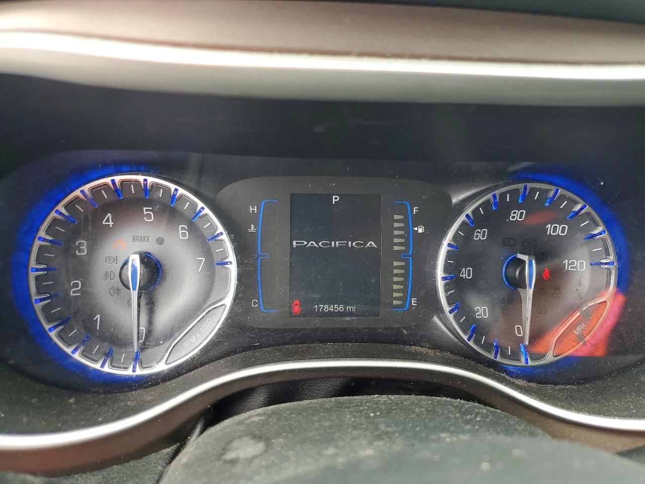 Chrysler Pacifica Lx