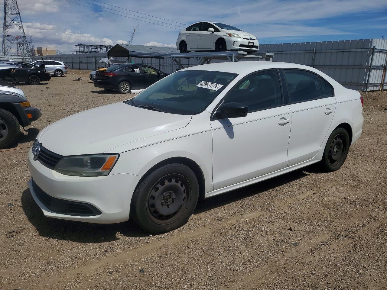 Salvage Volkswagen Jetta Image