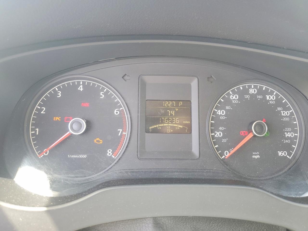 Volkswagen Jetta Base