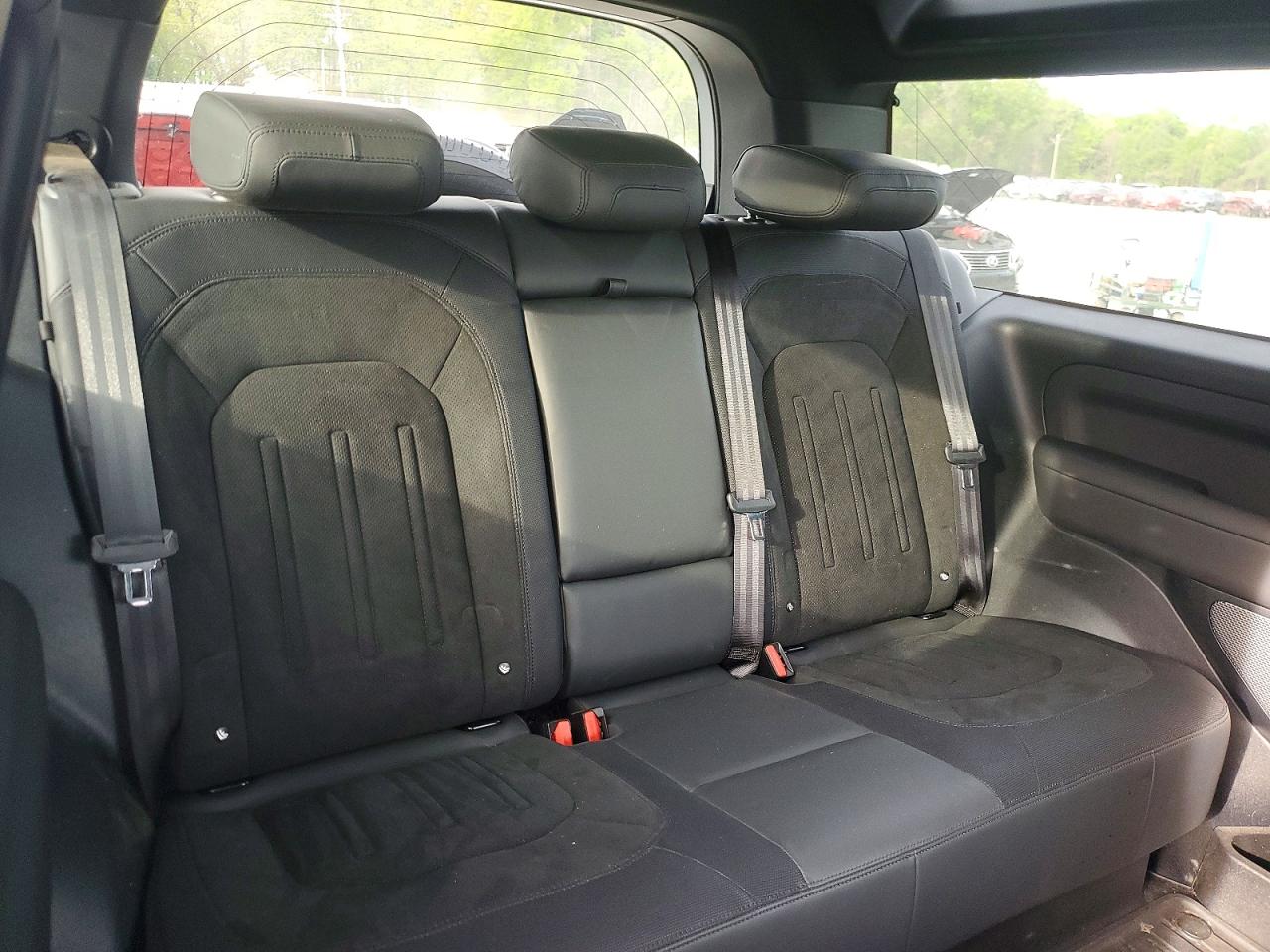 Land Rover Defender 90