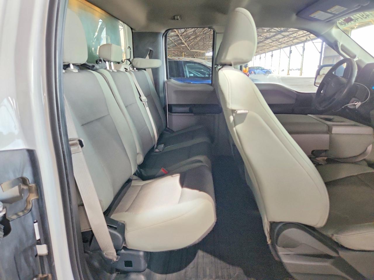 Ford F-150 Super Cab