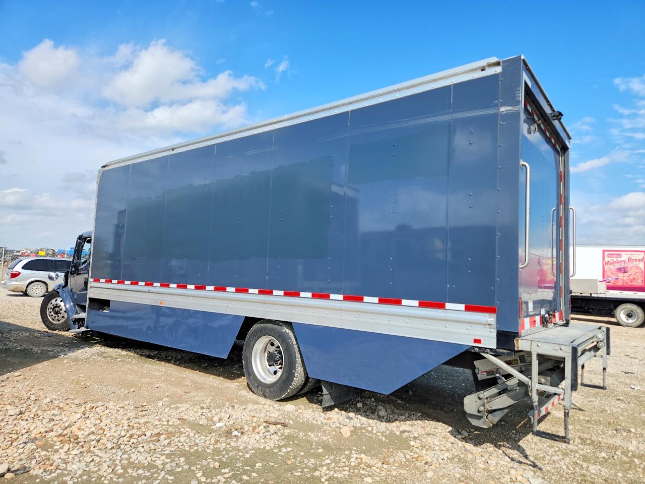 Freigliner M2 106 Medium Duty
