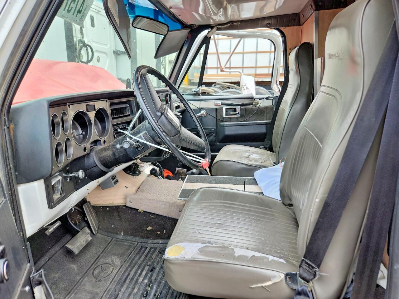 Chevrolet V3500