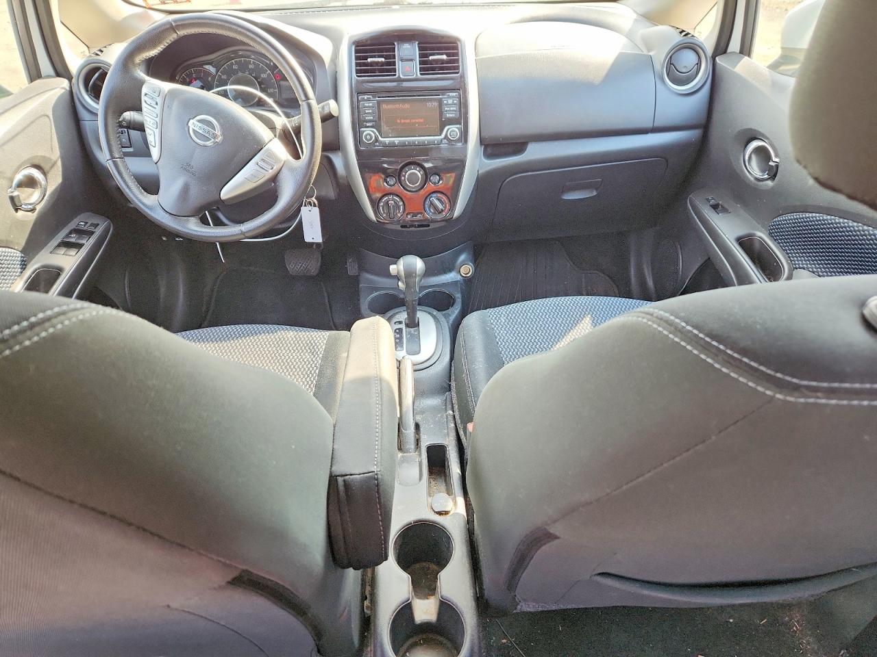 Nissan Versa Sv