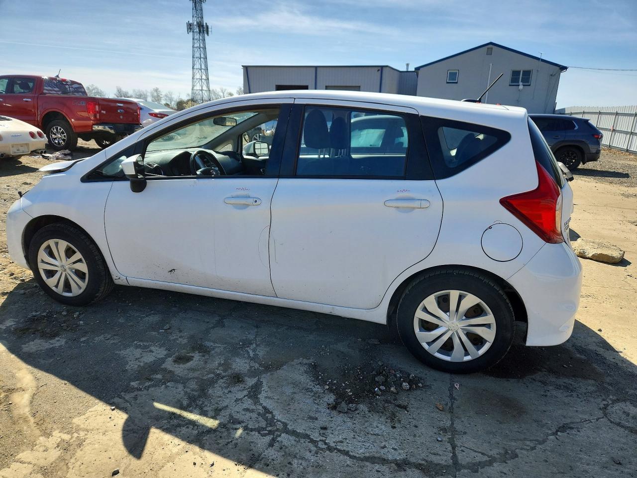 Nissan Versa Sv