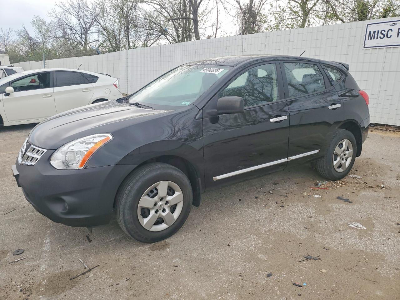 Salvage Nissan Rogue Image