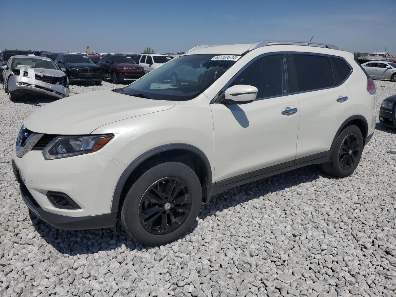 Salvage Nissan Rogue Image