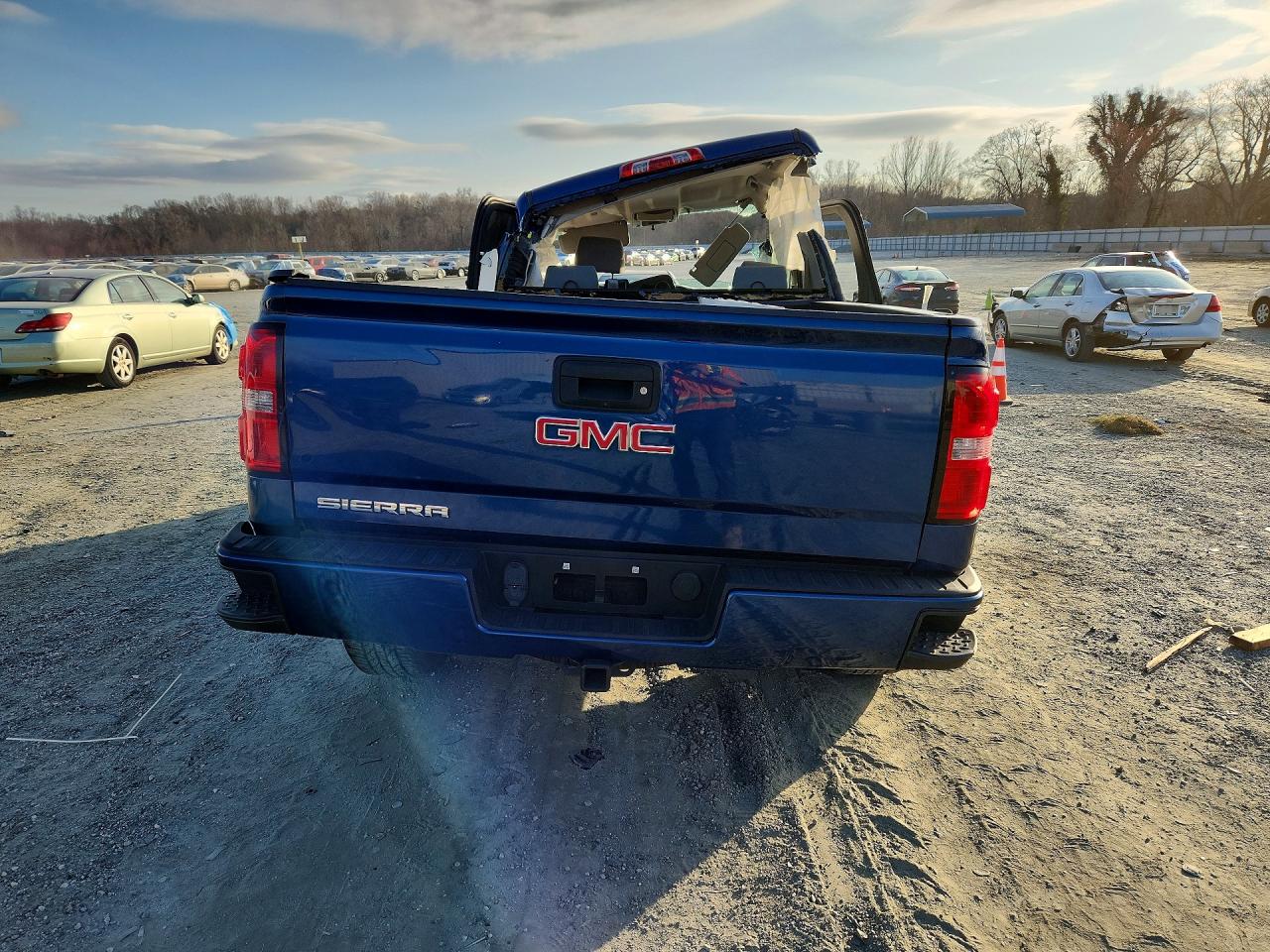 GMC Sierra
