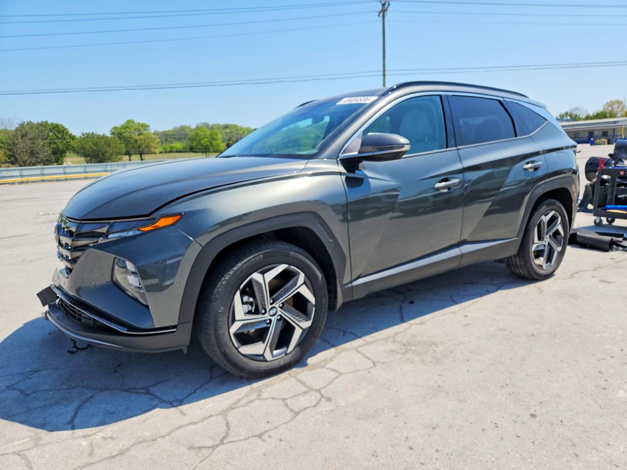 Salvage Hyundai TUCSON Image