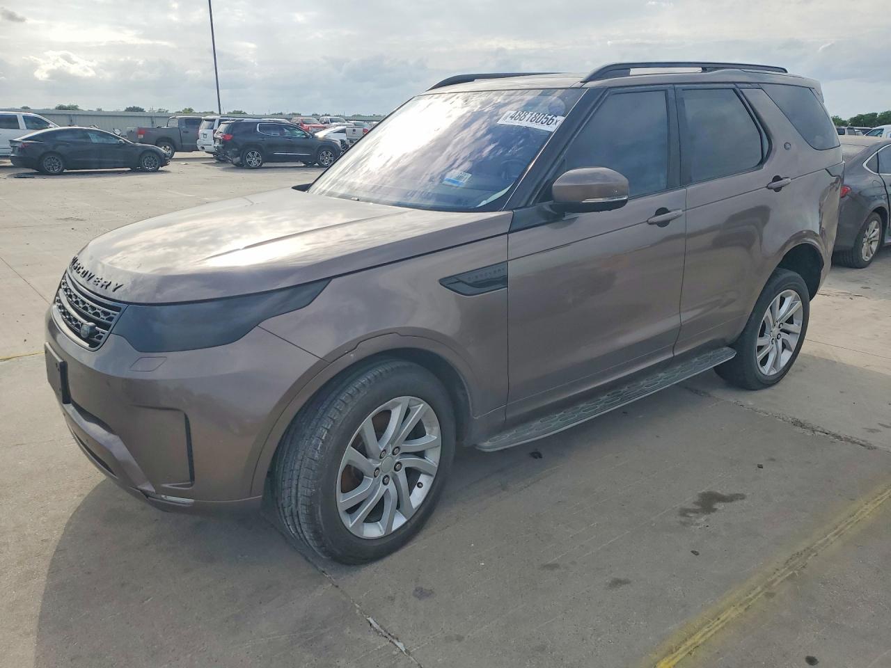 Salvage Land Rover Discovery Image