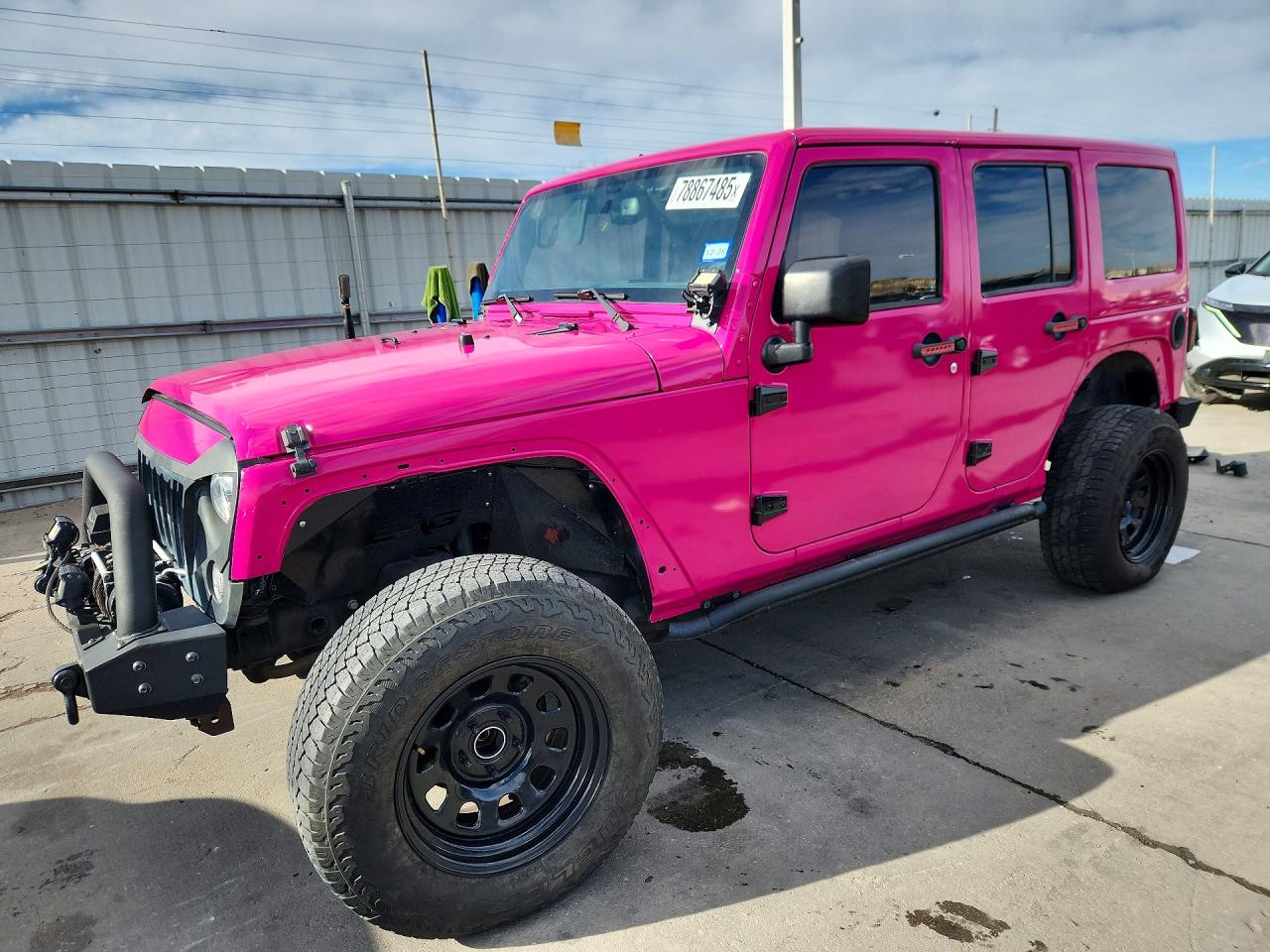 Salvage Jeep Wrangler Image