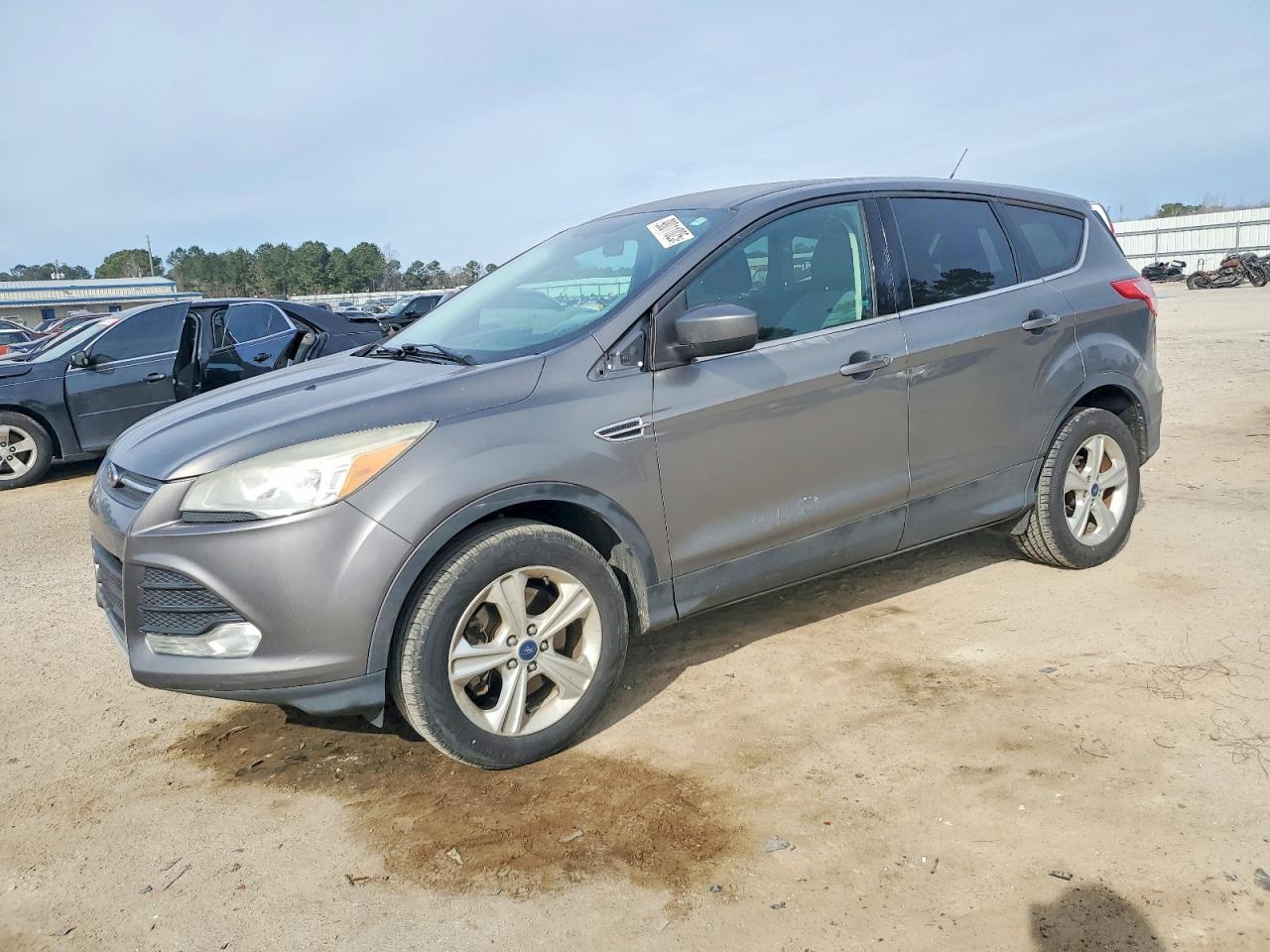 Salvage Ford Escape Image