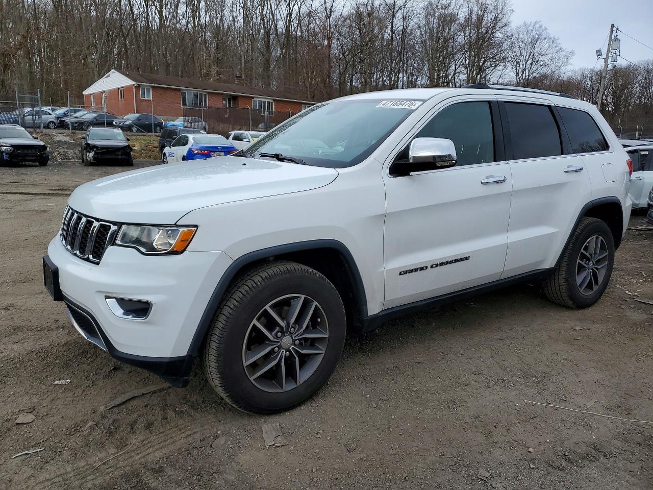 Salvage Jeep Cherokee Image