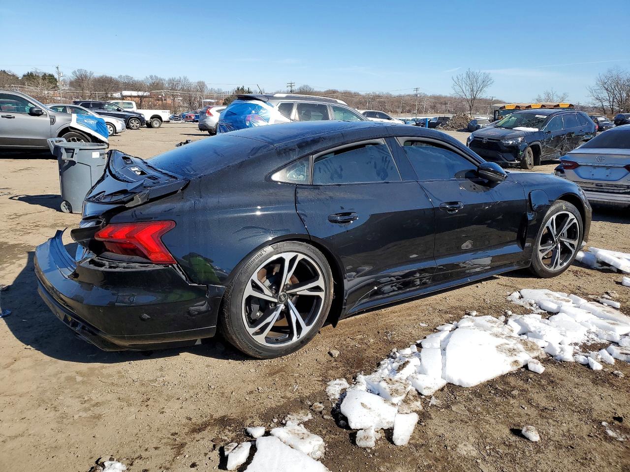 Audi e-tron Premium Plus