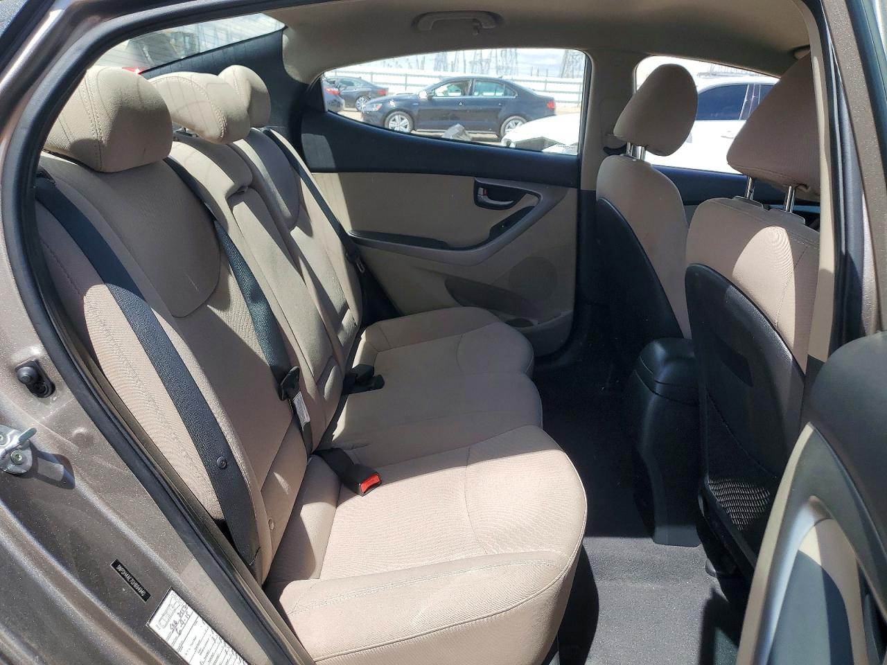Hyundai ELANTRA Se
