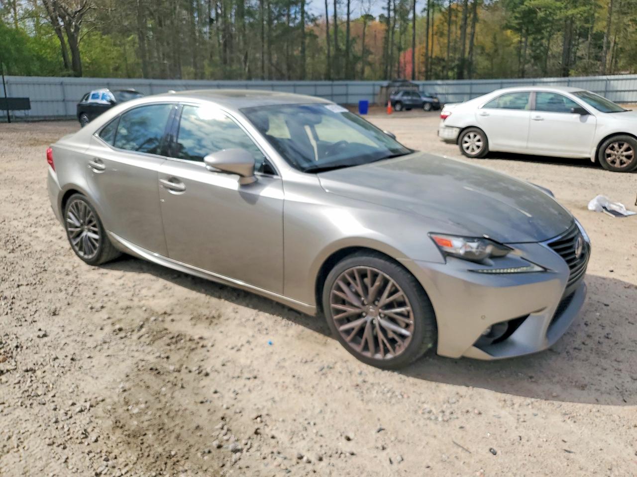 Lexus Is Base