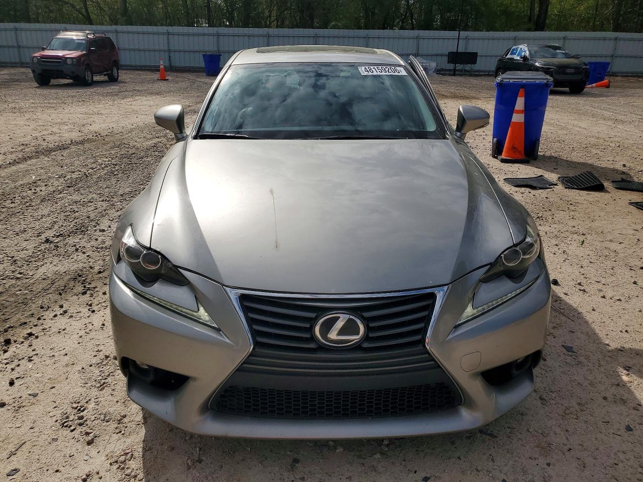 Lexus Is Base