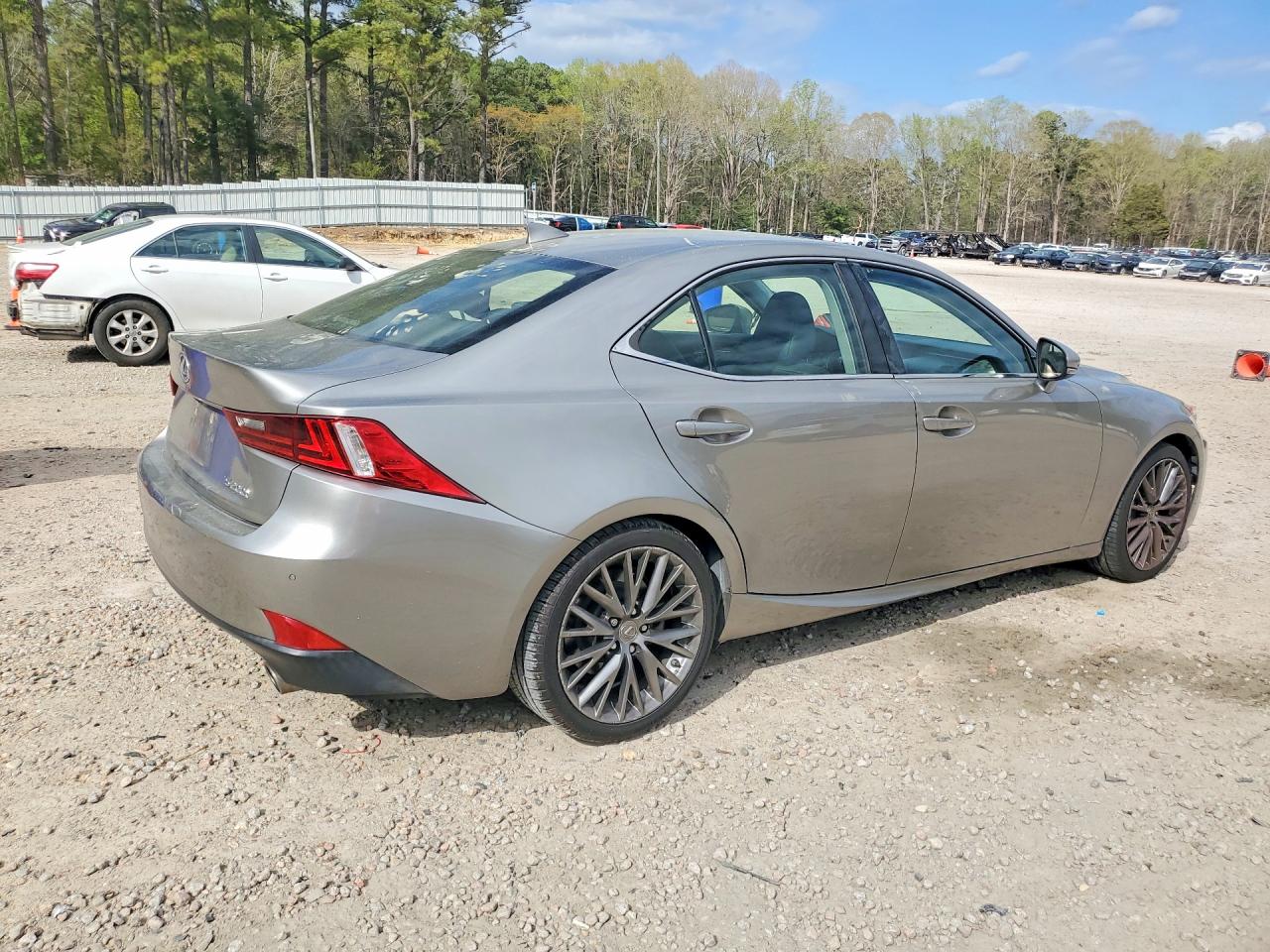 Lexus Is Base