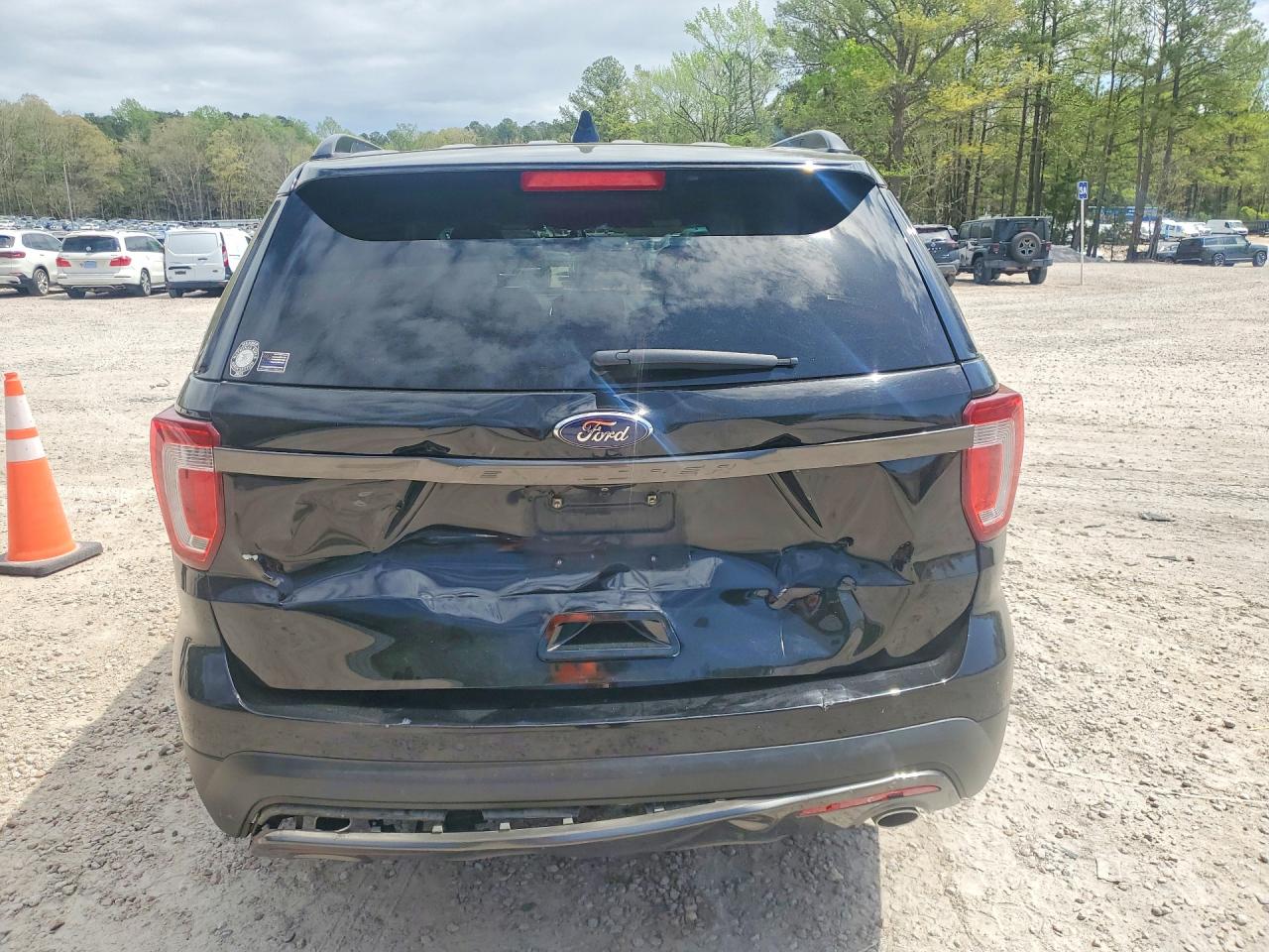 Ford Explorer Xlt