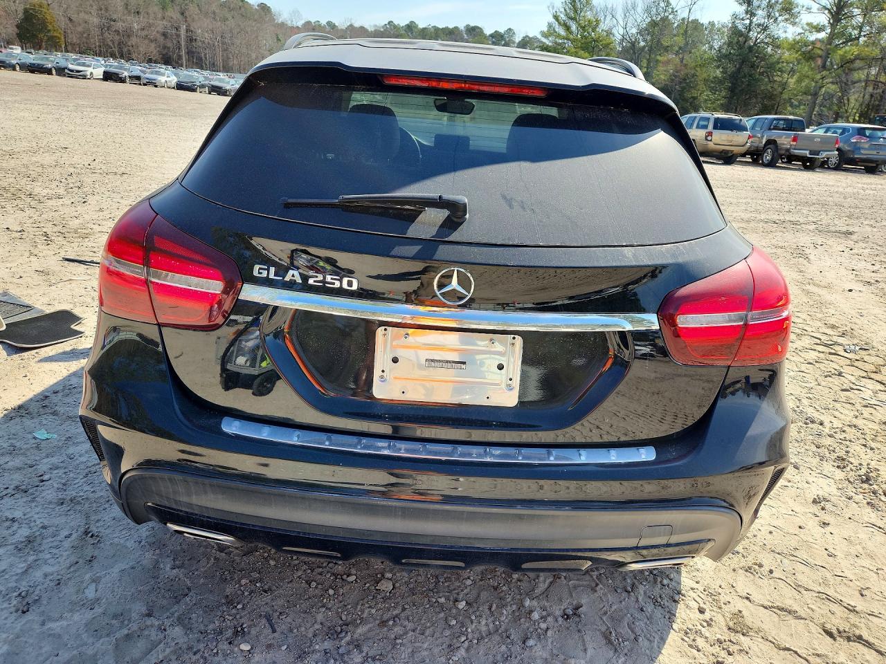 Mercedes-Benz GLA 250