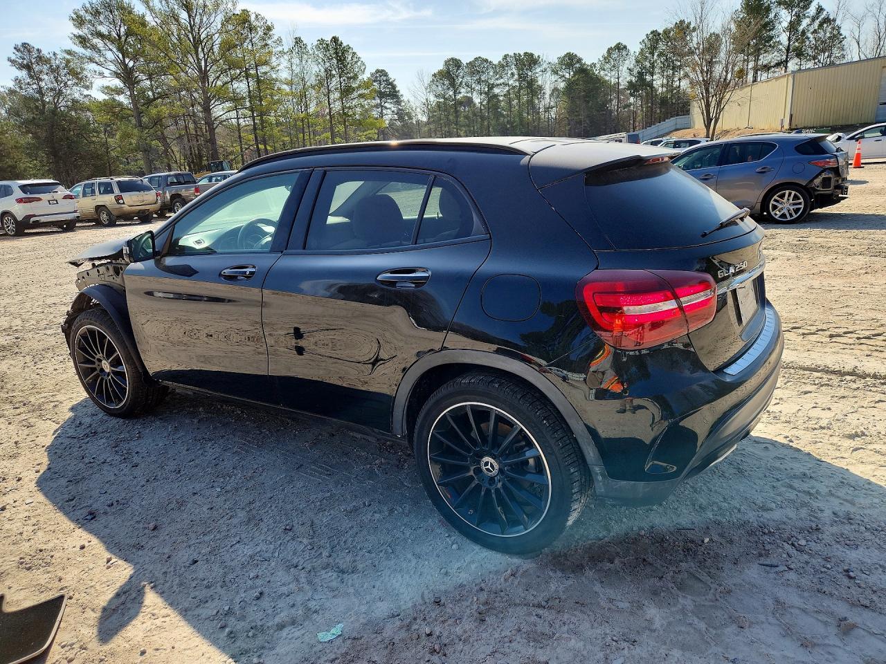 Mercedes-Benz GLA 250