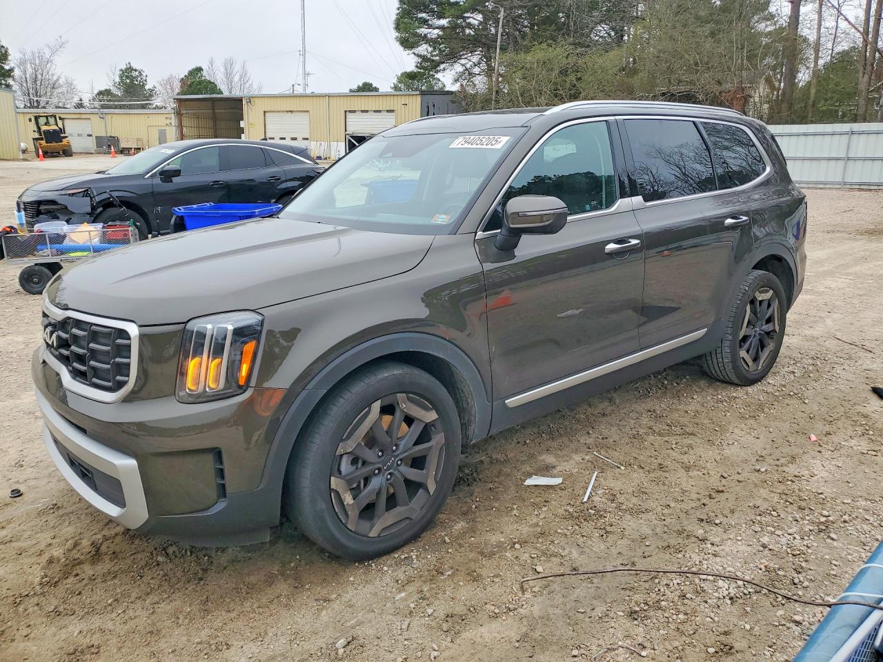 Salvage Kia Telluride Image