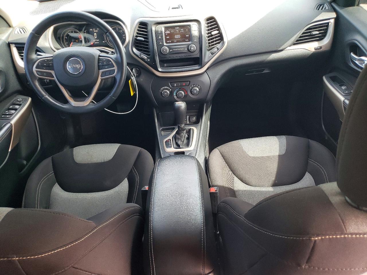 Jeep Cherokee Se